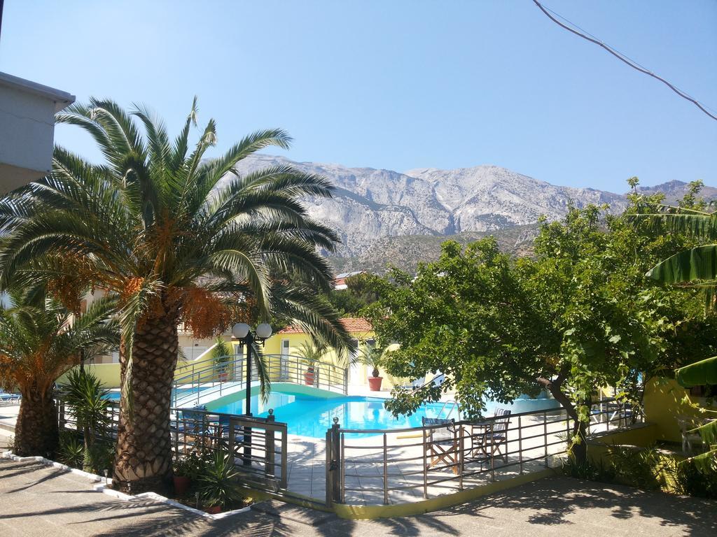 Hotel Mando Marathokampos Exterior photo