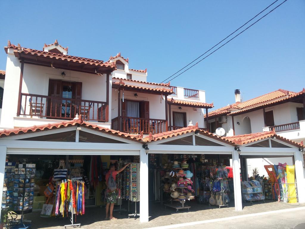 Hotel Mando Marathokampos Exterior photo