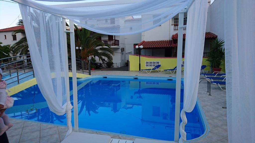 Hotel Mando Marathokampos Exterior photo