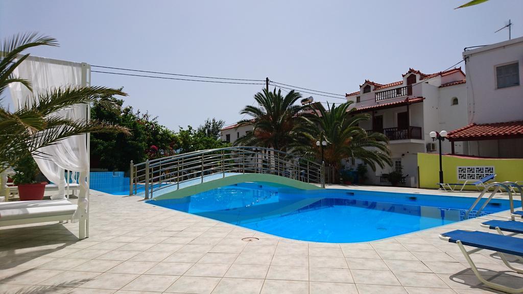 Hotel Mando Marathokampos Exterior photo