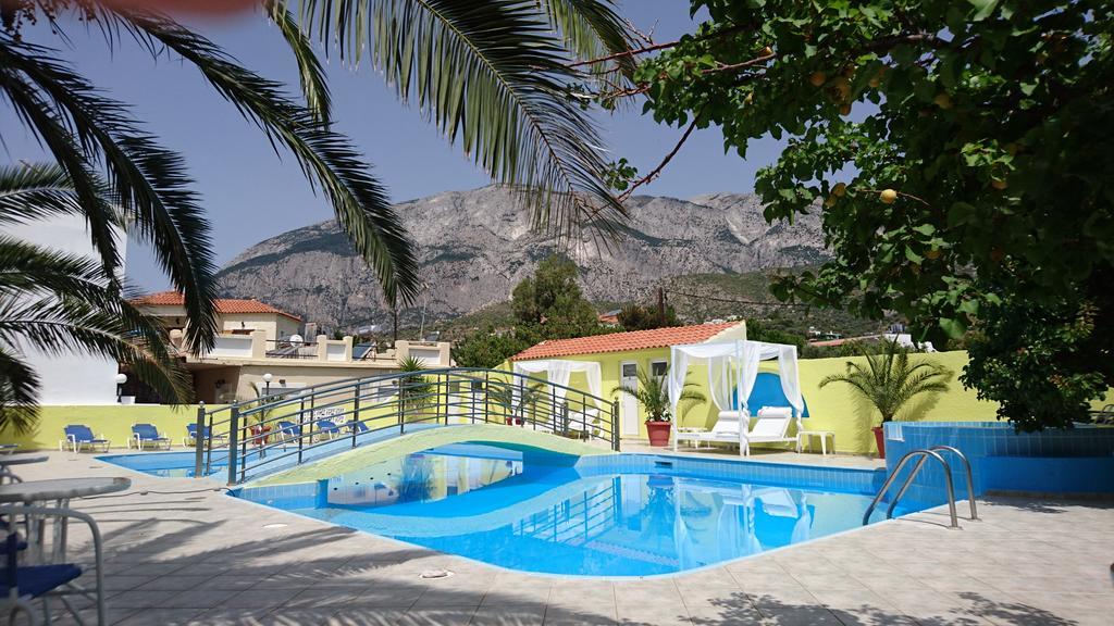 Hotel Mando Marathokampos Exterior photo
