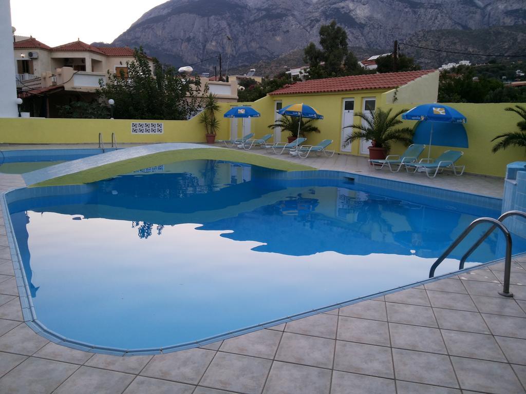 Hotel Mando Marathokampos Exterior photo