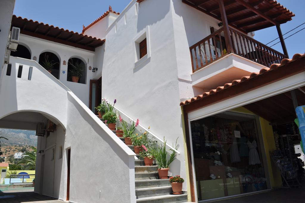 Hotel Mando Marathokampos Exterior photo